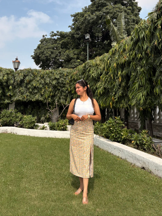 Side slit skirt
